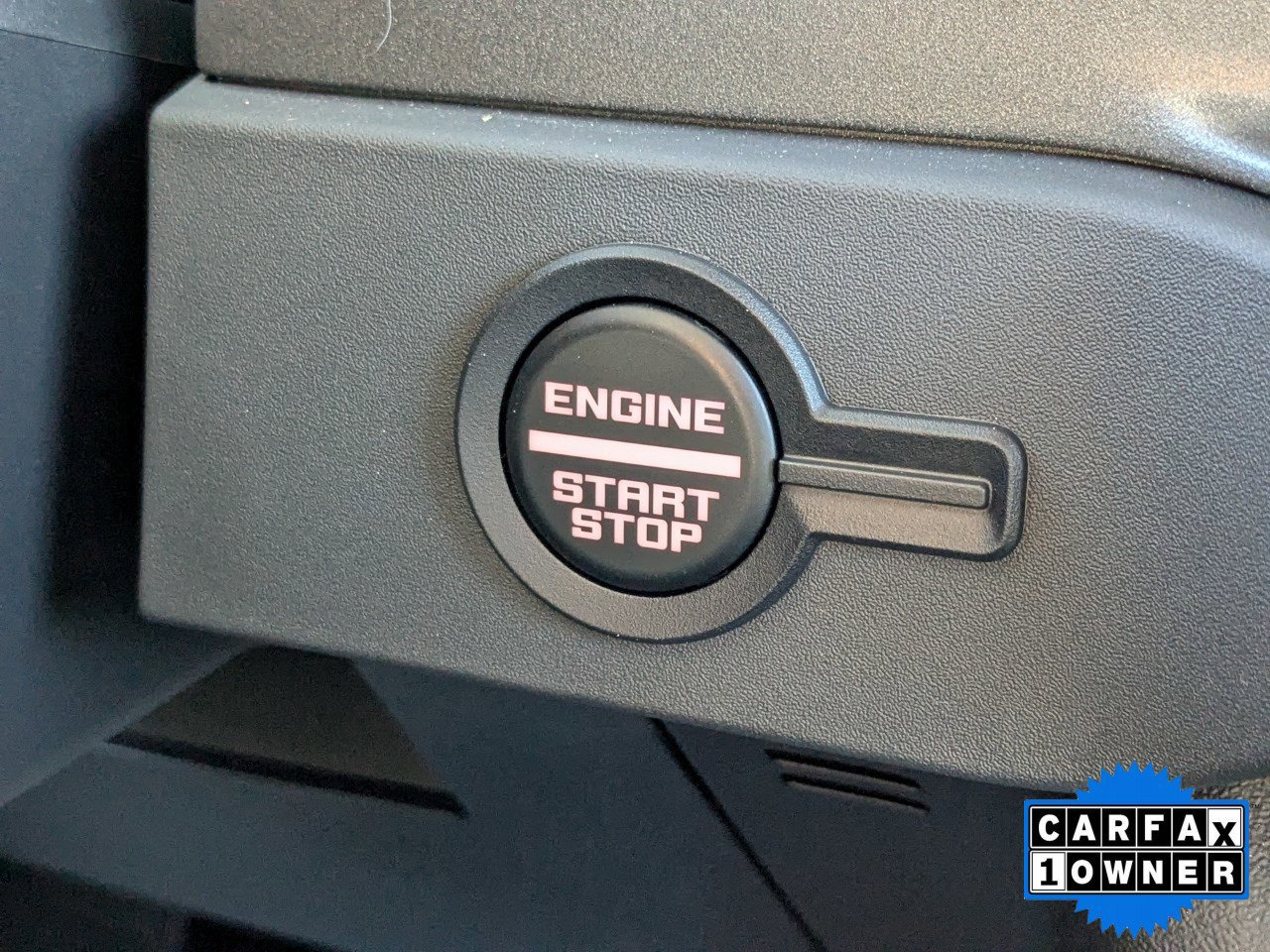 Certified 2025 Ford Bronco Raptor w/ Interior Carbon Fiber Pack image 31