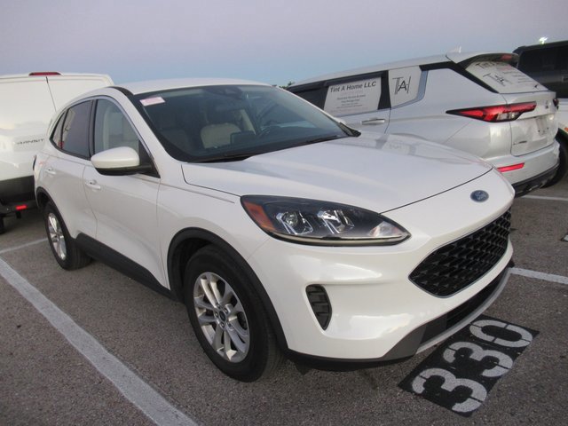 Certified 2020 Ford Escape SE image 3
