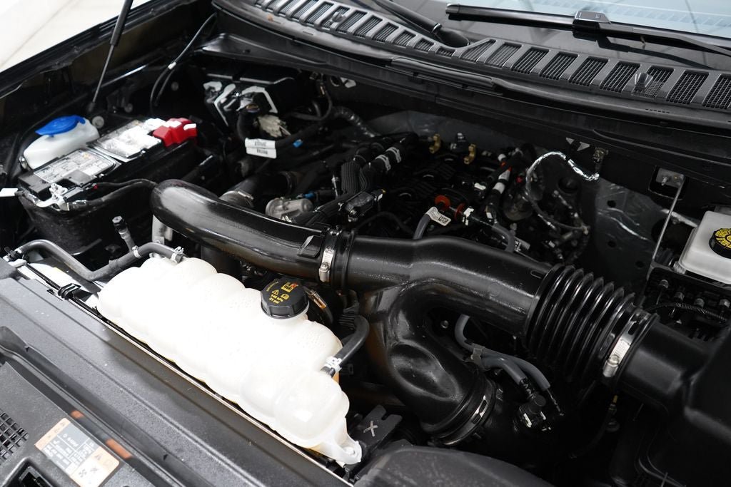Certified 2025 Ford Expedition Active AWD/4WD image 36