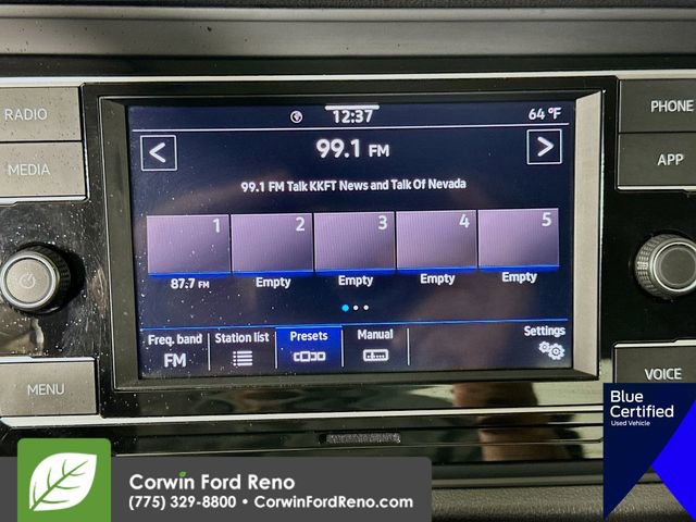 Used 2024 Volkswagen Jetta SE FWD image 17