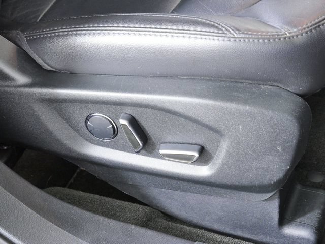 Certified 2018 Ford Explorer XLT w/ Equipment Group 202A AWD/4WD image 13