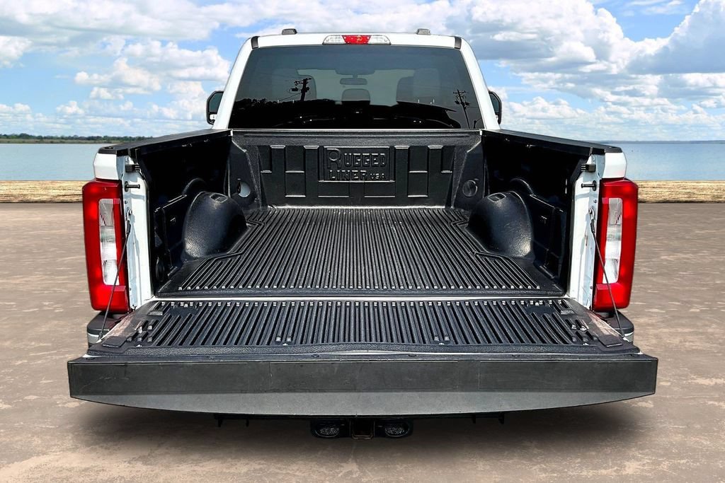 Certified 2025 Ford F250 XLT AWD/4WD image 9