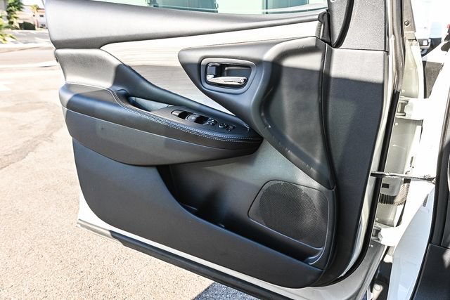 Used 2018 Nissan Murano SV w/ Cargo Package FWD image 23