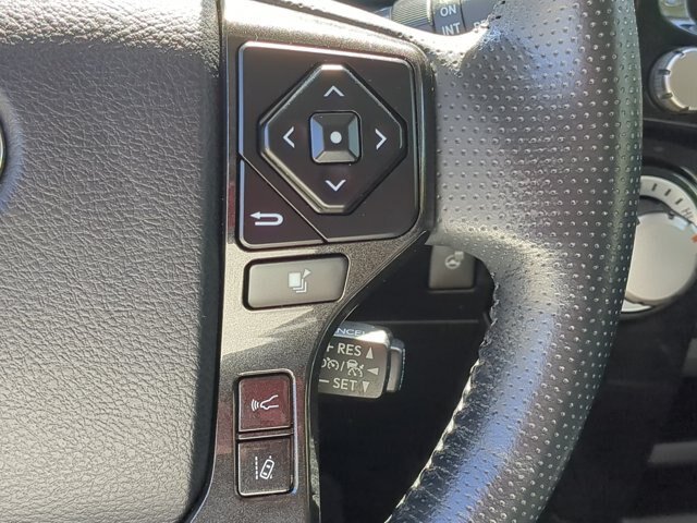 Used 2024 Toyota 4Runner TRD Off-Road Premium w/ Moonroof Package AWD/4WD image 18