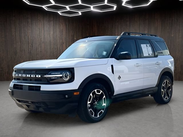Certified 2023 Ford Bronco Sport Outer Banks w/ Tech Package AWD/4WD image 4