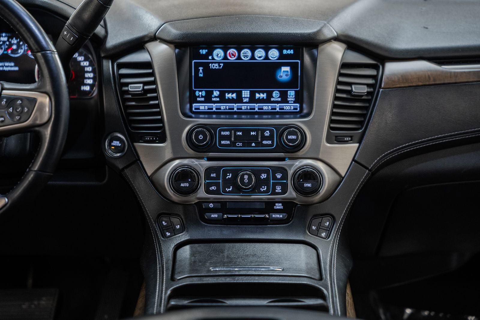 Used 2018 GMC Yukon Denali image 25