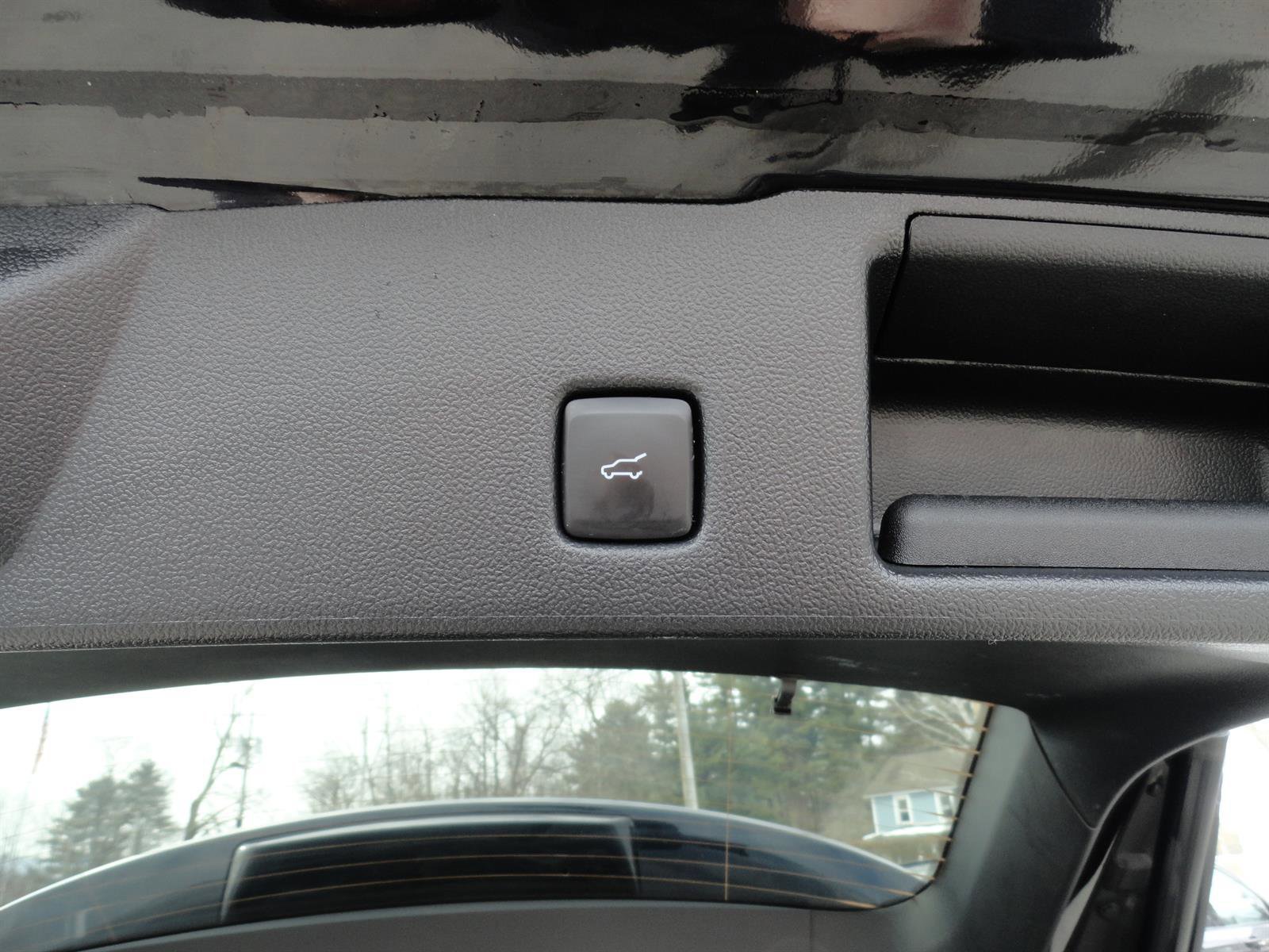 Certified 2024 Ford Escape Active AWD/4WD image 23