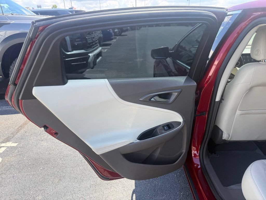 Used 2021 Chevrolet Malibu LT w/ Leather Package FWD image 34