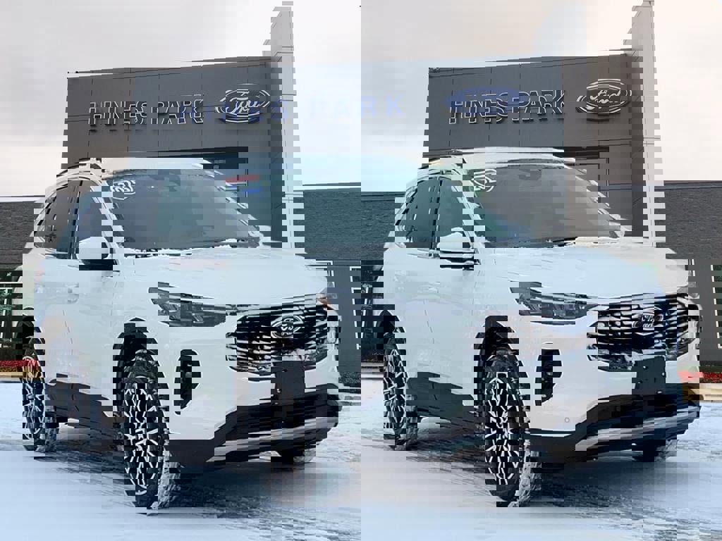 Certified 2025 Ford Escape Premium w/ PHEV Premium Package image 7
