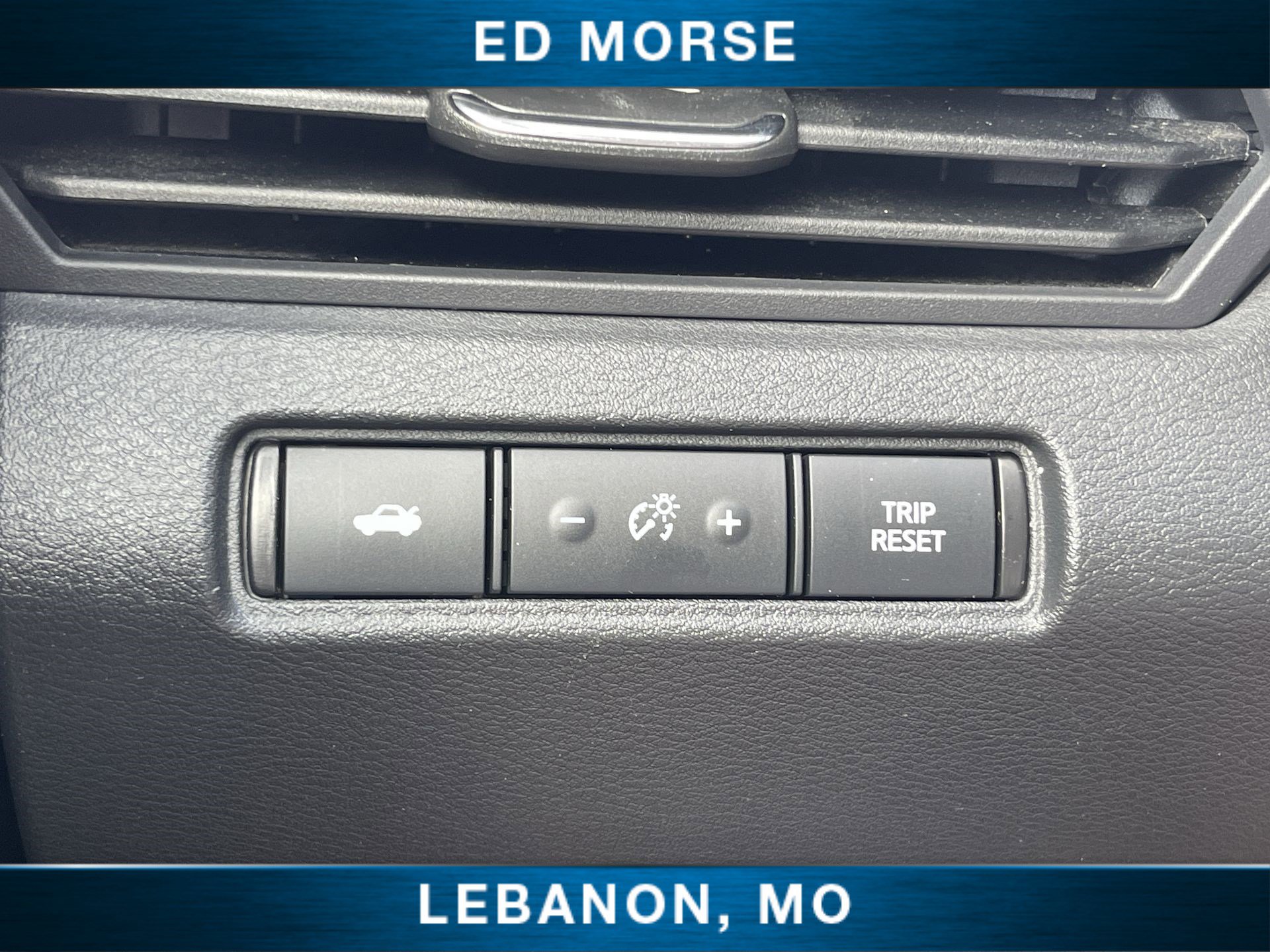 Used 2022 Nissan Altima 2.5 S FWD image 17