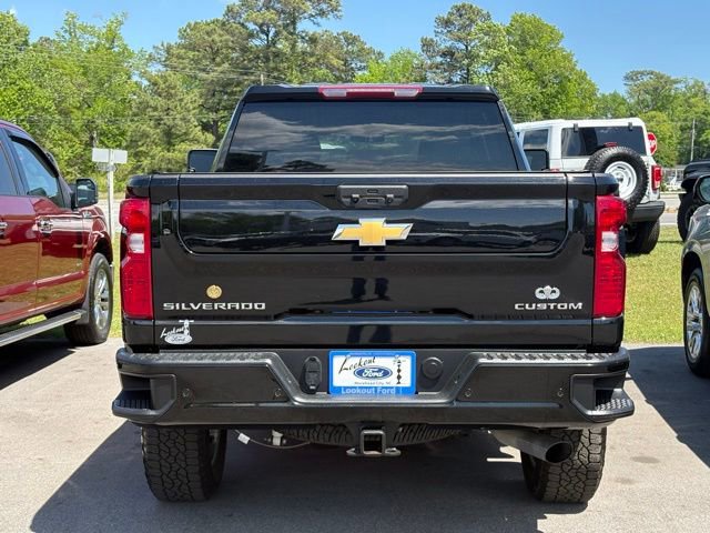 Used 2025 Chevrolet Silverado 2500 Custom w/ Custom Value Package image 4