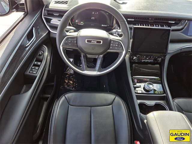 Used 2023 Jeep Grand Cherokee 30th Anniversary image 13