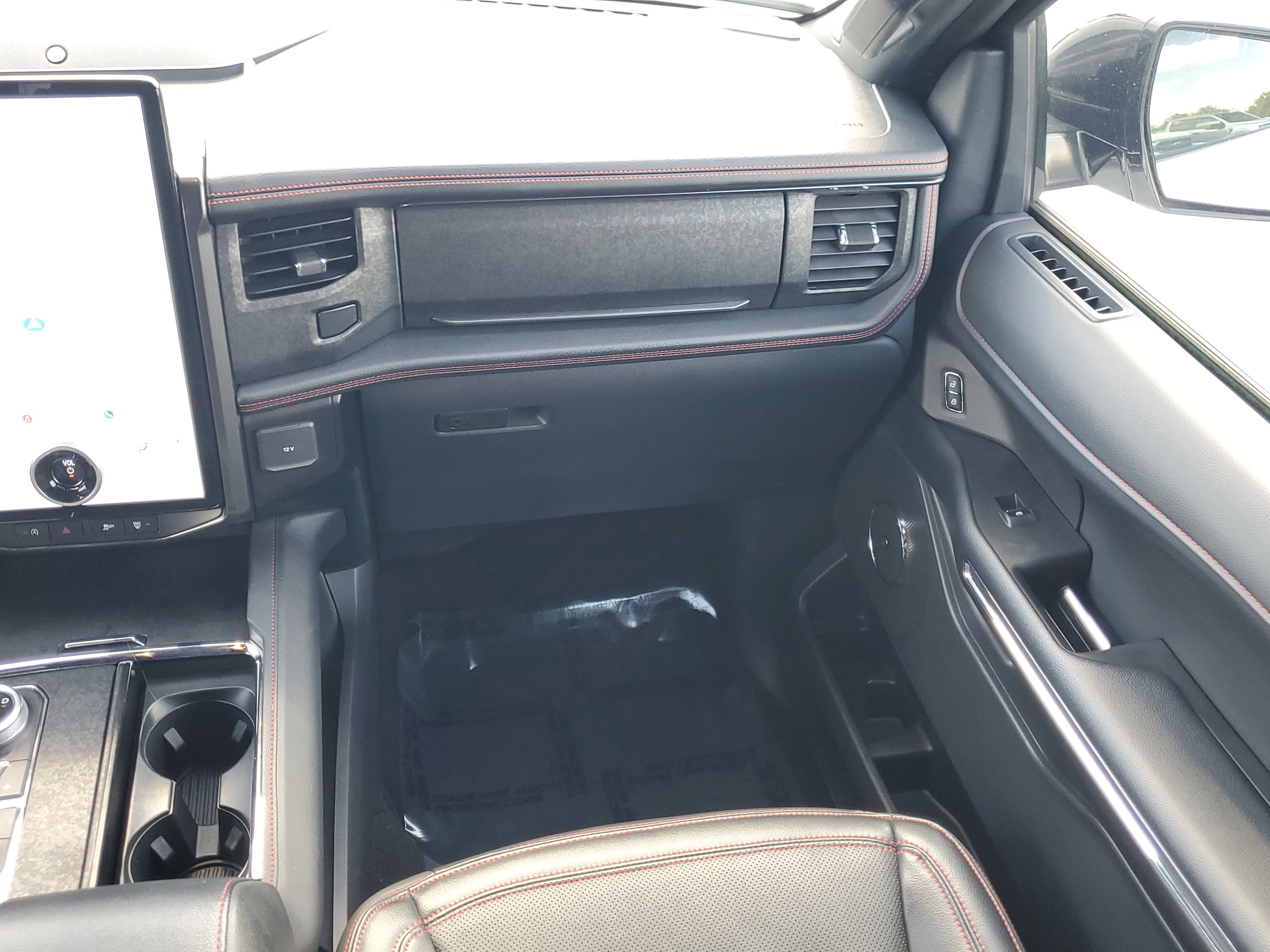 Certified 2024 Ford Expedition Limited image 17