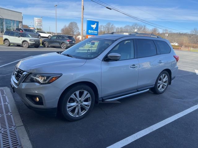 Used 2018 Nissan Pathfinder SL w/ SL Premium Package