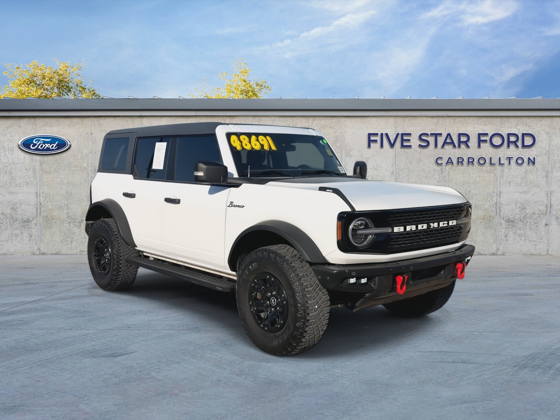 Certified 2023 Ford Bronco Wildtrak AWD/4WD image 2