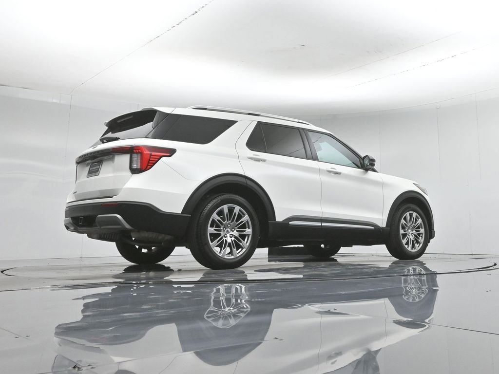 Certified 2025 Ford Explorer Platinum RWD image 54