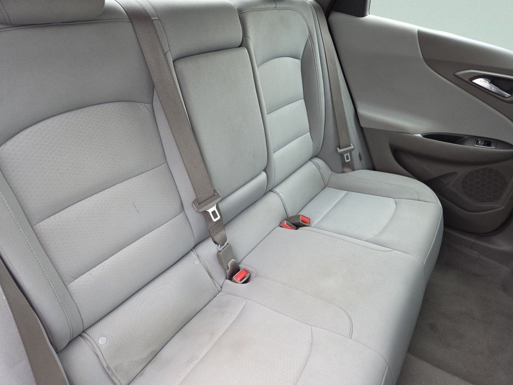 Used 2022 Chevrolet Malibu LT FWD image 5