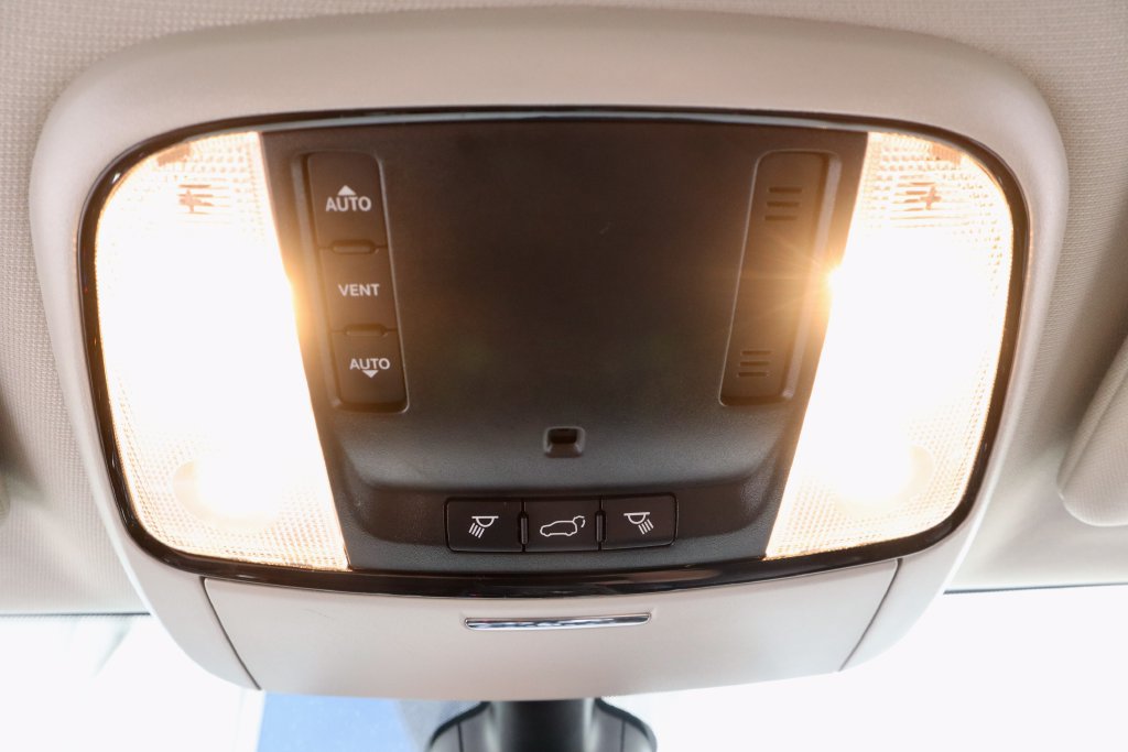Used 2021 Dodge Durango SXT AWD/4WD image 36