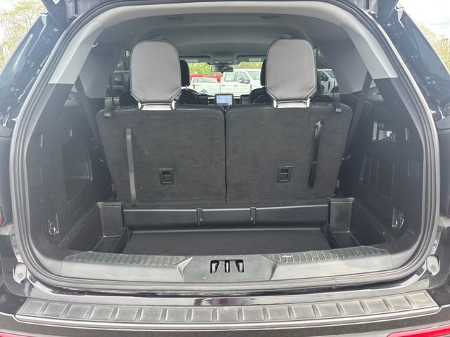 Certified 2021 Ford Explorer XLT w/ Equipment Group 202A image 12