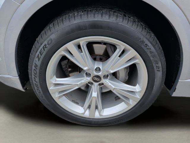 Used 2022 Audi Q8 Premium Plus AWD/4WD image 37