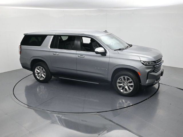 Used 2024 Chevrolet Suburban Premier AWD/4WD image 45