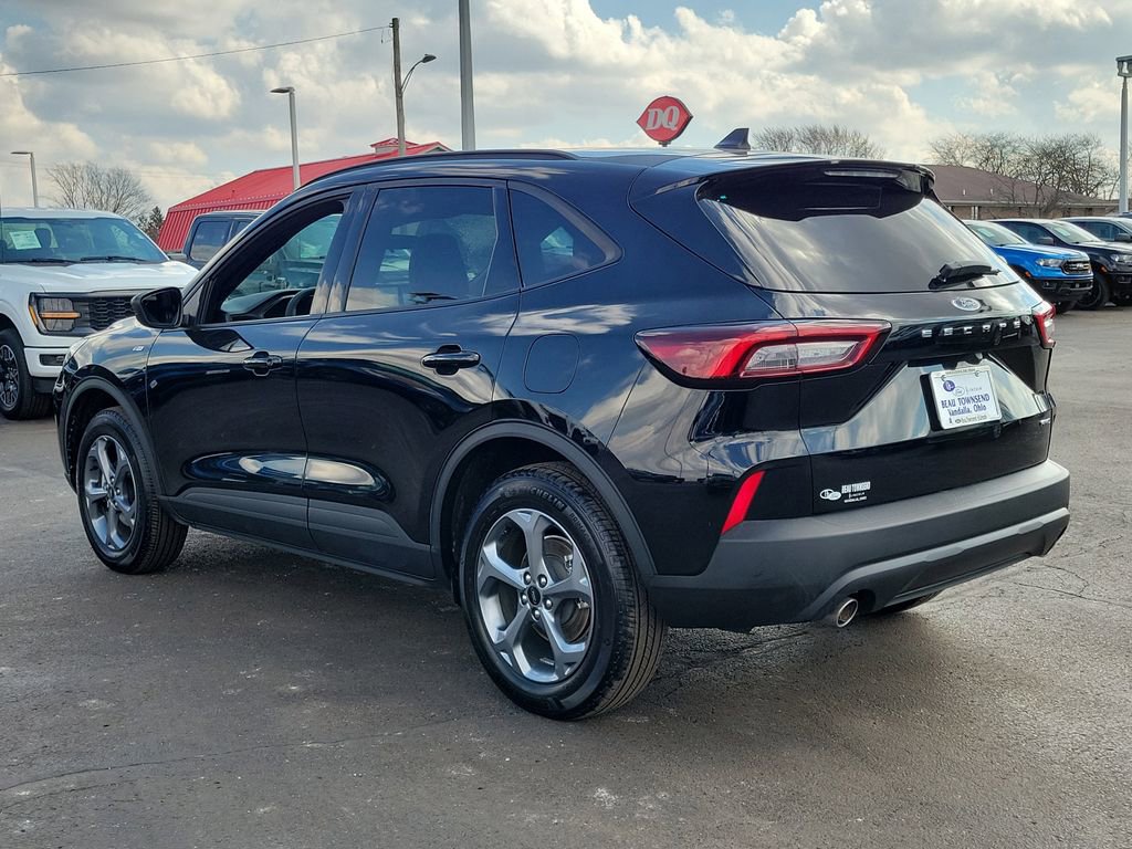 Certified 2025 Ford Escape ST-Line image 6