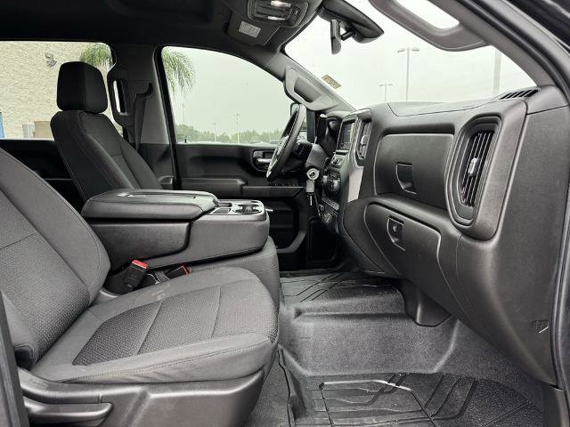 Used 2022 Chevrolet Silverado 2500 Custom w/ Custom Value Package image 17