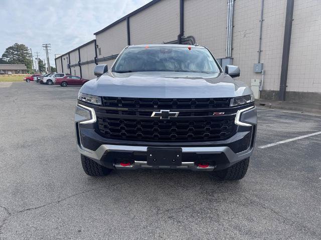 Used 2024 Chevrolet Tahoe Z71 w/ Luxury Package AWD/4WD image 2