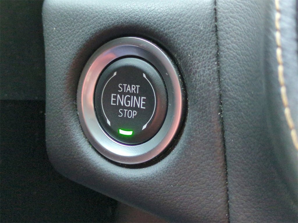 Used 2024 GMC Yukon XL AT4 w/ AT4 Premium Plus Package image 28