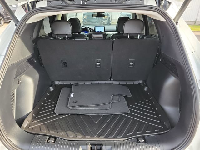 Certified 2022 Ford Escape Titanium w/ Class II Trailer Tow Package AWD/4WD image 25