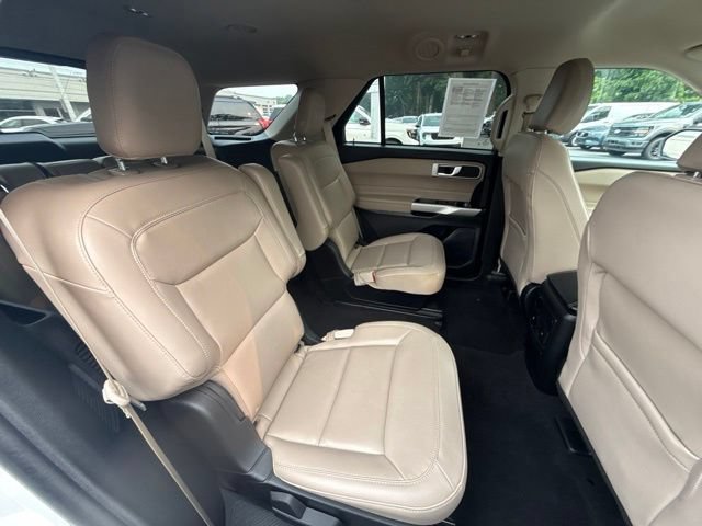 Certified 2023 Ford Explorer XLT w/ Equipment Group 202A AWD/4WD image 14