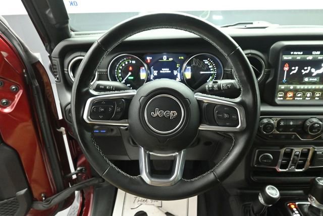 Used 2021 Jeep Wrangler Unlimited Sahara w/ Cold Weather Group AWD/4WD image 17