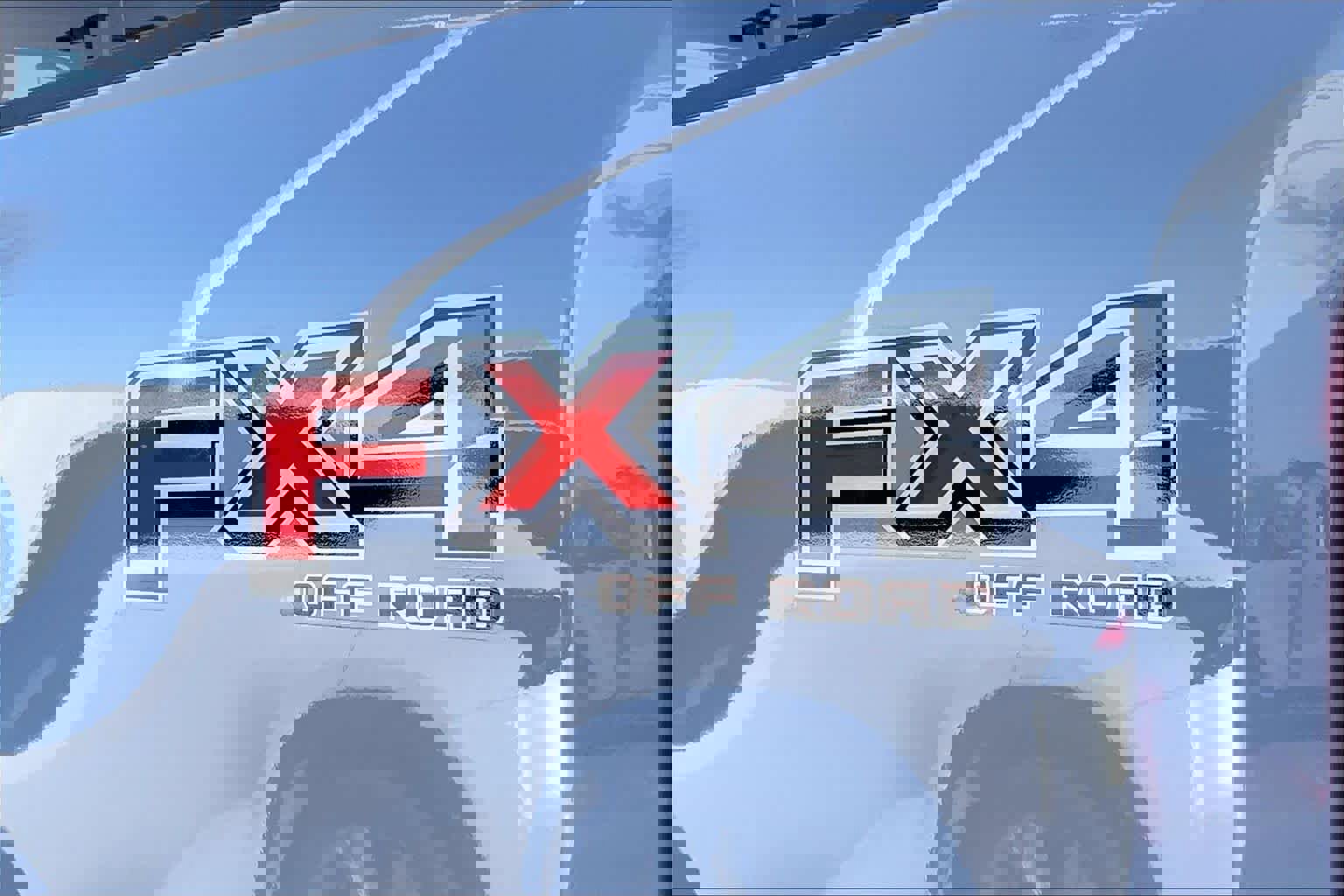 Certified 2025 Ford F250 Platinum image 12