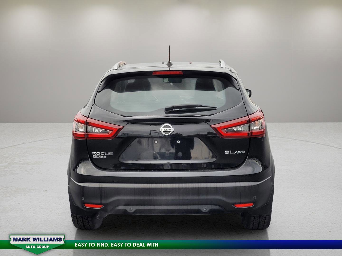 Used 2022 Nissan Rogue Sport SL w/ Premium Package image 4