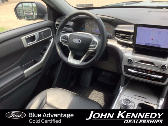 Certified 2023 Ford Explorer XLT w/ Equipment Group 202A AWD/4WD image 16