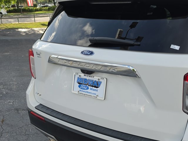 Certified 2023 Ford Explorer XLT w/ Equipment Group 202A RWD image 7