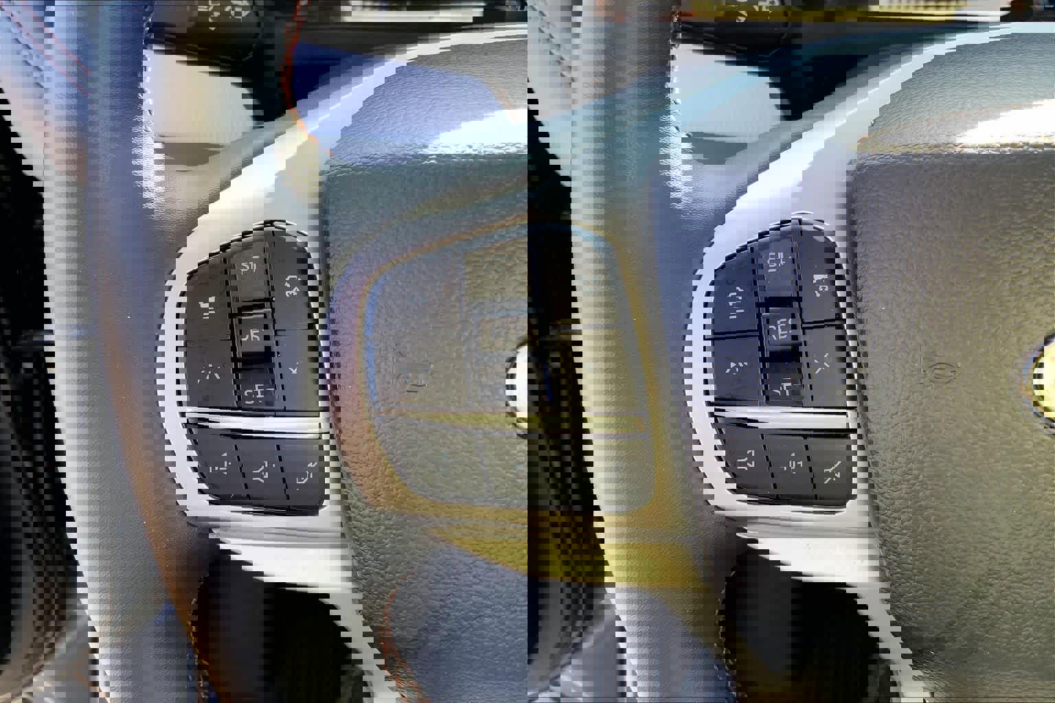 Certified 2025 Ford Explorer Active image 22