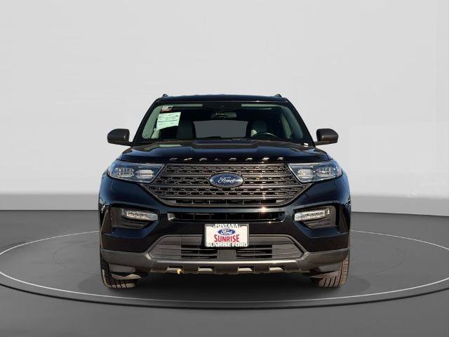 Certified 2021 Ford Explorer XLT RWD image 3
