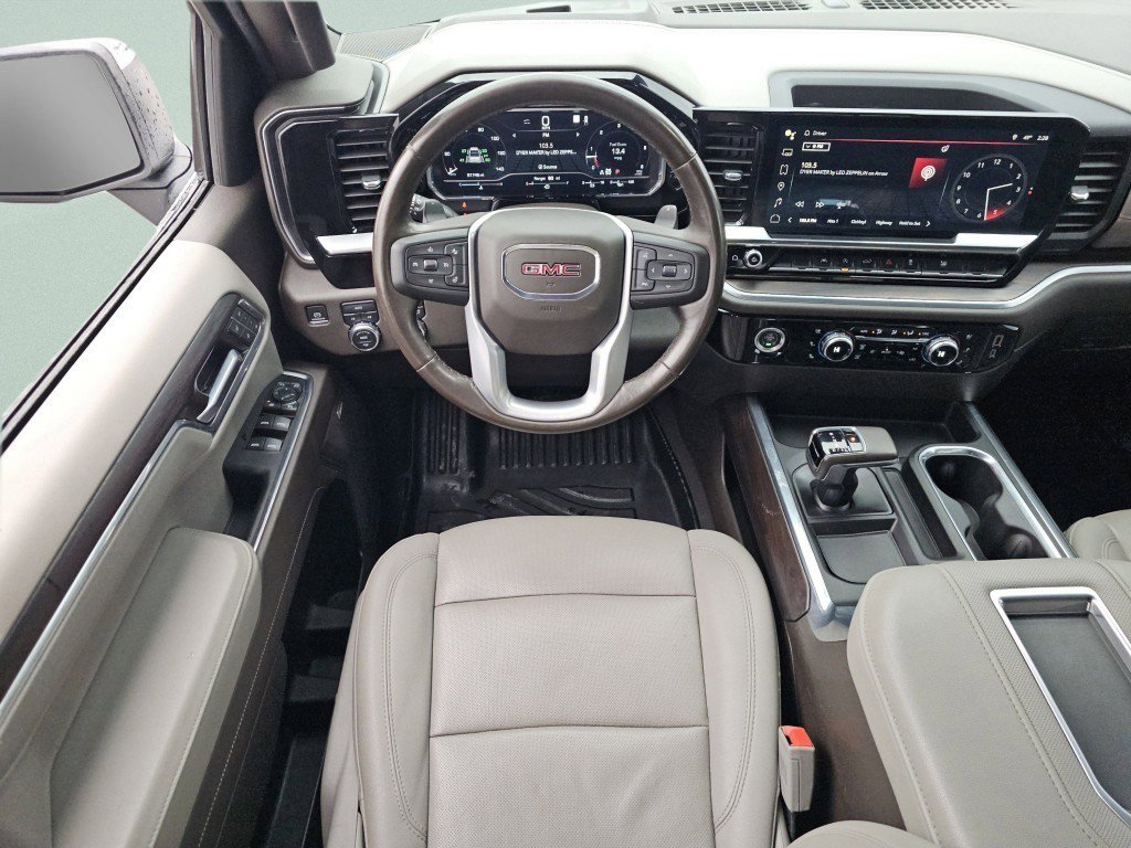 Used 2022 GMC Sierra 1500 SLT w/ SLT Convenience Package image 11