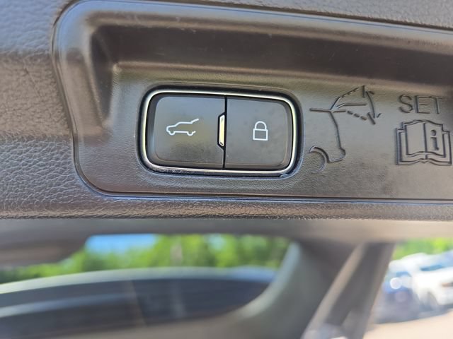 Certified 2021 Ford Explorer XLT w/ Equipment Group 202A AWD/4WD image 7