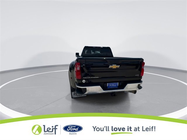 Used 2022 Chevrolet Silverado 3500 LTZ w/ LTZ Texas Edition image 9
