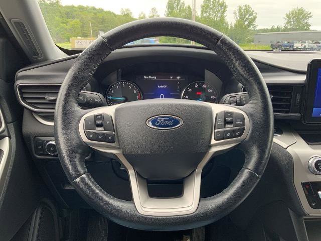 Certified 2022 Ford Explorer XLT w/ Equipment Group 202A AWD/4WD image 14