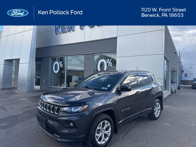 Used 2024 Jeep Compass Latitude image 1