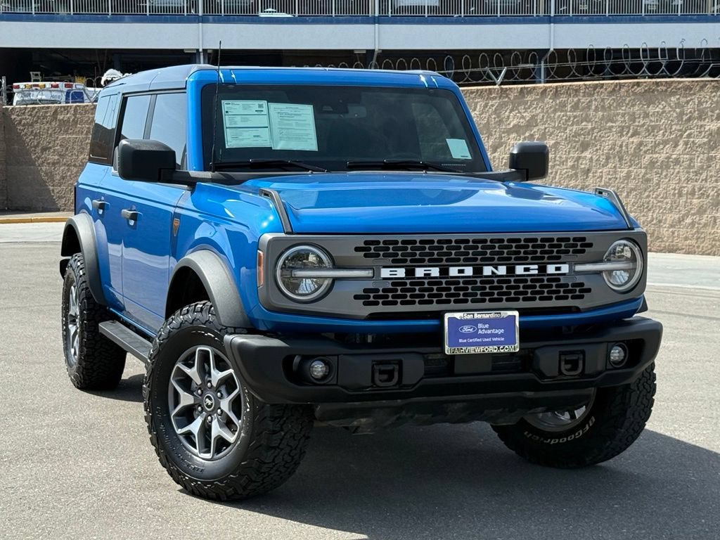 Certified 2025 Ford Bronco Badlands AWD/4WD image 3