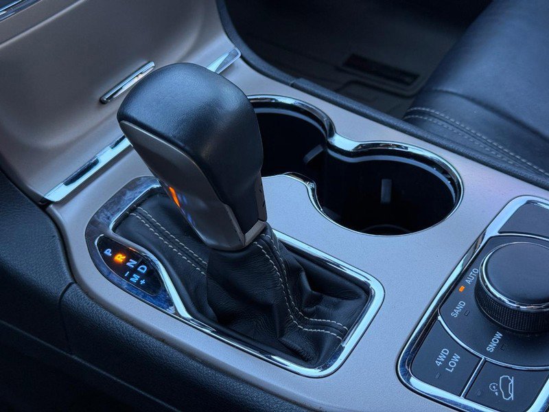 Used 2017 Jeep Grand Cherokee Limited w/ Trailer Tow Group IV image 25