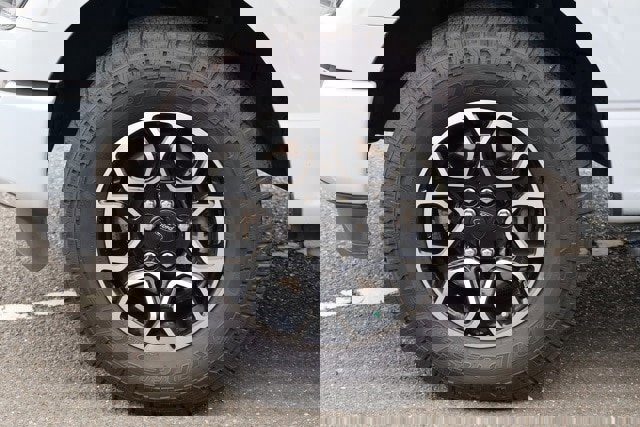 Certified 2022 Ford F150 XLT w/ Equipment Group 302A High image 16