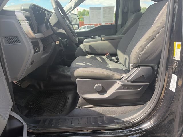 Certified 2024 Ford F250 XL w/ XL Off-Road Package AWD/4WD image 14
