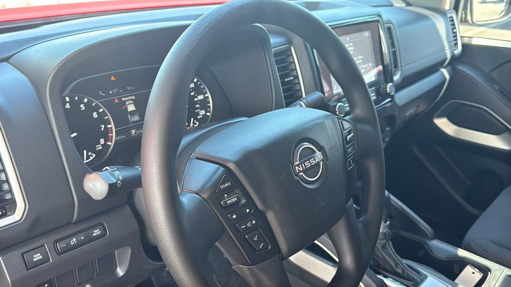 Used 2022 Nissan Frontier SV w/ Technology Package RWD image 20