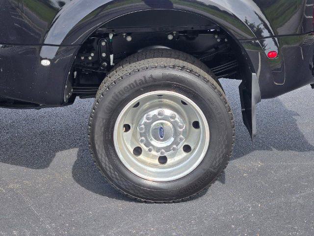 Certified 2025 Ford F450 Platinum w/ Platinum Plus Package AWD/4WD image 22