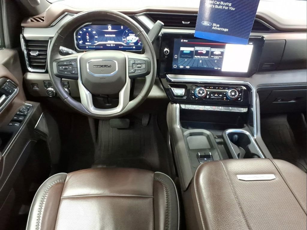 Used 2025 GMC Sierra 2500 Denali w/ Denali Reserve Package AWD/4WD image 7